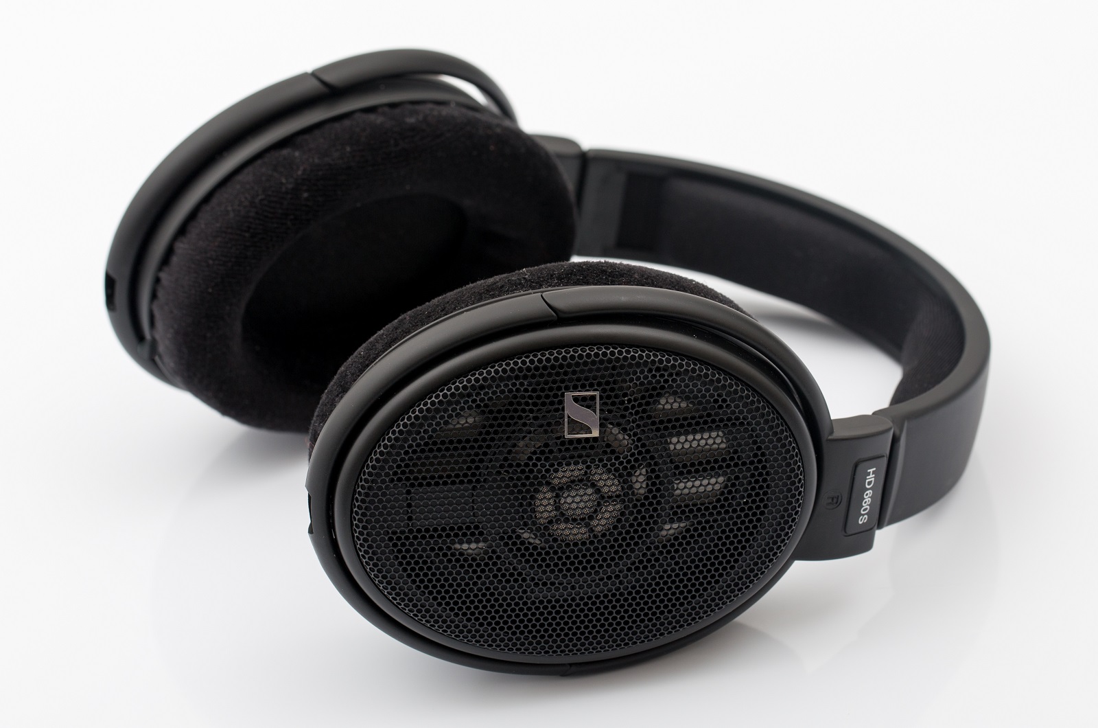Sennheiser HD 660 S Over-Ear Headphone $499 Review | Audiophilepure