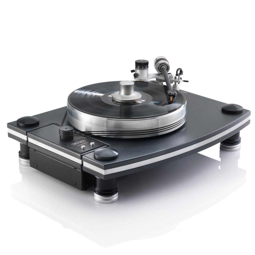 This image has an empty alt attribute; its file name is marno515-p__95261.1590000042.3000.3000-1.jpg